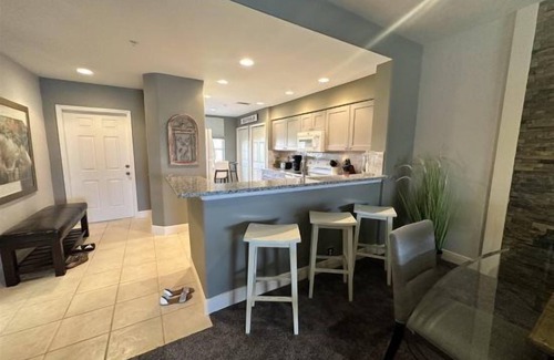 Tropical Cove Condominio | Coral Cottage at Lexington CC Lake Village