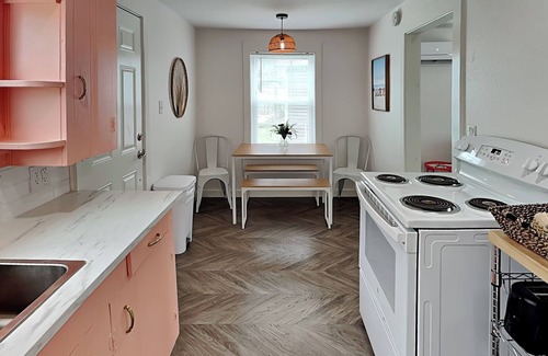 Rockport Cabaña | Coral Cottage