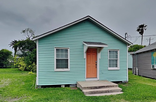 Rockport Cabaña | Coral Cottage
