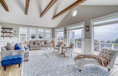 Nelscott Casa | Coral Crest