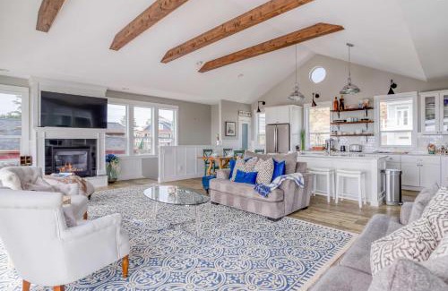 Nelscott Casa | Coral Crest
