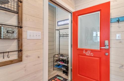 Gulf Shores Casa | Coral Dreams-Luxe Cottage steps from the Beach & Pool!