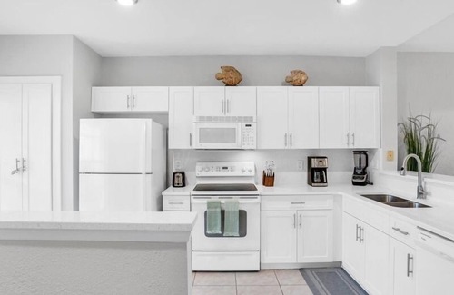Ole Condominio | Coral Falls Lely-2bed-2bath South Naples-1st Floor