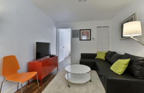 West Little Havana Apartamento | Coral Gables Area Hidden GEM with Private Garden