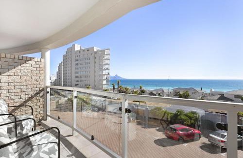 West Beach Apartamento | Coral Island 204 by Host Agents