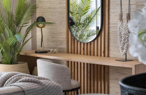 West Beach Apartamento | Coral Island 204 by Host Agents