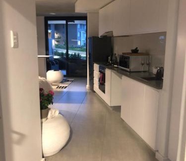 Hillhead Apartamento | Coral Point Studio 107