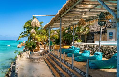 Jambiani Hotel | Coral Rocks Hotel & Restaurant