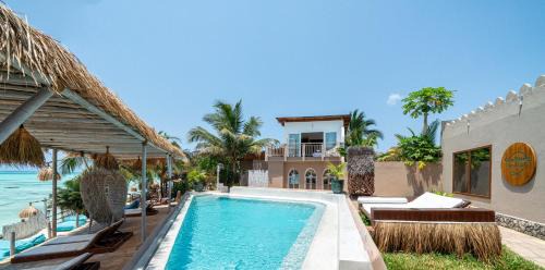 Jambiani Hotel | Coral Rocks Hotel & Restaurant