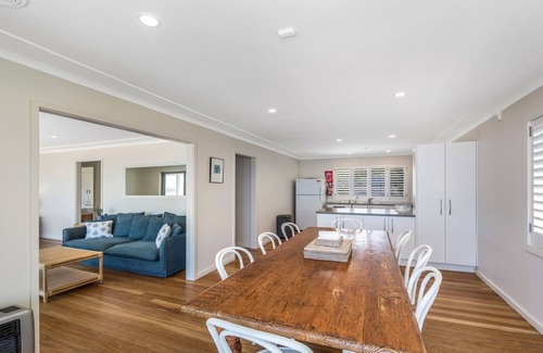 Pearl Beach Casa | Coral Sea - Waterfront with Pool