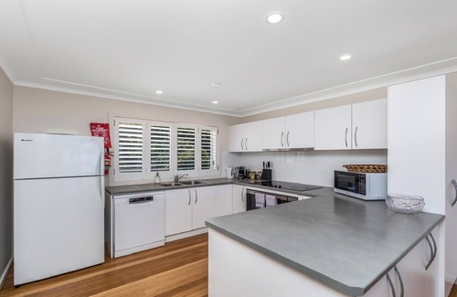 Pearl Beach Casa | Coral Sea - Waterfront with Pool