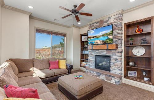 St. George Casa | Coral Springs Resort H2 Brand New Home, Community Pool, Outdoor Fireplace, and Near Sand Hollow