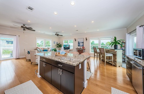 Redington Beach Casa | Coral Villa-Private Pool-4Beds/2BA-Redington Beach