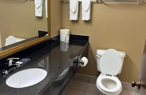 Oklahoma City Hotel | Coratel Inn & Suites by Jasper Santa Fe OKC