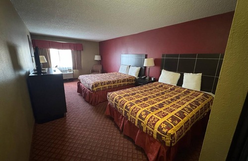 Oklahoma City Hotel | BROADWAY INN & SUITES