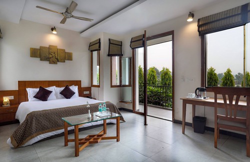 Ramnagar Cama Y Desayuno | Corbett Panorama Resort