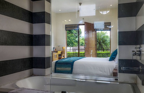 Ramnagar Cama Y Desayuno | Corbett Panorama Resort