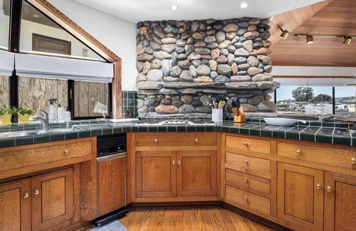 Opal Cliffs Casa | Corcoran Beachhouse - Stunning ocean views!
