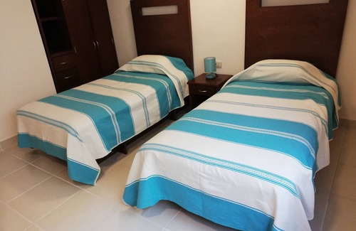La Paz Hotel | Cordiality Inn
