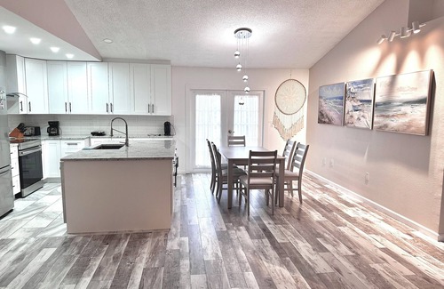 Bradenton Casa | Cordova Lakes - Welcoming 3-bedroom house with AC in Bradenton