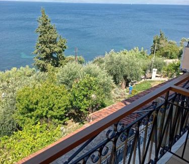 Dafnata Apartamento | Corfu Bay sea view apartments 100m from the beach