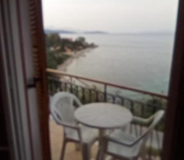 Dafnata Apartamento | Corfu Bay sea view apartments 100m from the beach