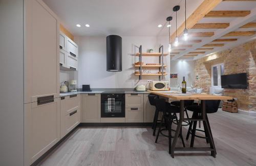 Old Town Apartamento | Corfu Venetian Luxury Apartment