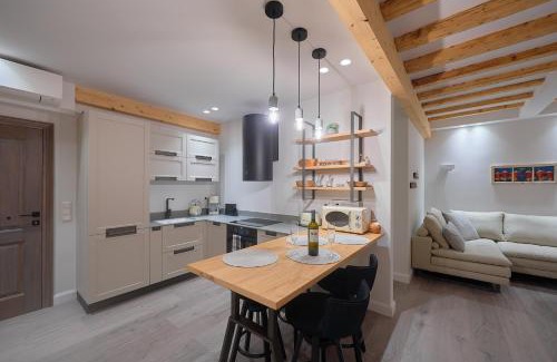 Old Town Apartamento | Corfu Venetian Luxury Apartment