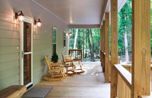 Cosby Casa | Cork's Creekside By Stony Brook Cabins