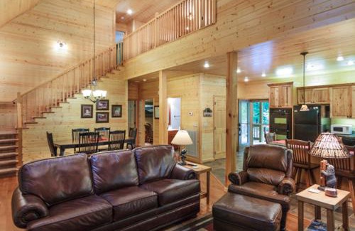 Cosby Casa | Cork's Creekside By Stony Brook Cabins