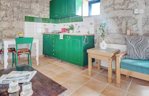 Arsos Apartamento | Cornaro House - Deluxe Studio w/ Shared Courtyard