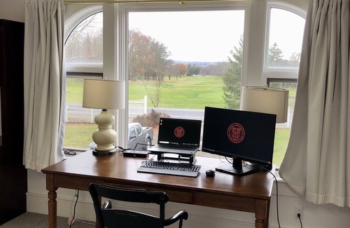 Ithaca Apartamento | Cornell Golf Course Carriage House Apartment with Scenic Views in Ithaca, NY