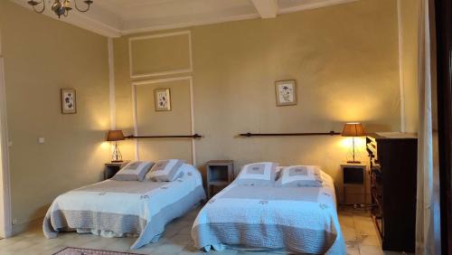 Issigeac Casa | Cornemuse Cottage Une maison entière de 100 m2 avec cuisine, séjour et jardin au centre d'Issigeac