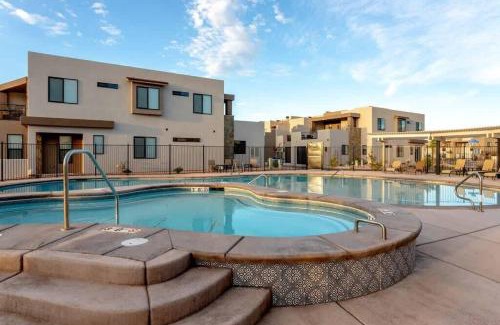 Washington Casa | Corner Casita Spacious 6 bedroom private bathrooms