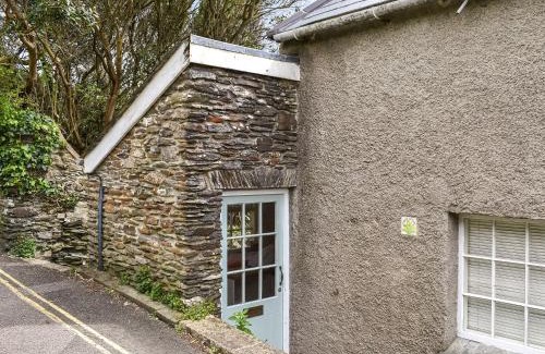Portmellon Casa | Corner Cottage - Uk47402