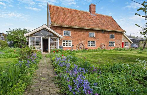 Rumburgh Casa | Corner Farm Cottage