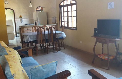 Mococa Casa | CASA DE 5 DORMITORIOS. COND. CERRADO CON PISCINA