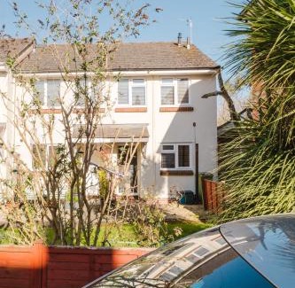 Cheltenham Apartamento | Corner House - Bright 2 Bed in Cheltenham