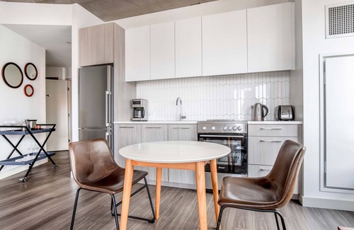 MIT Apartamento | Corner Kendall Sq 1BR w/ Office Nook, Gym near MIT by Blueground