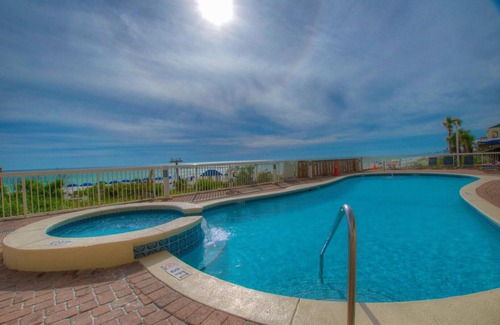 Lower Grand Lagoon Condominio | Corner Unit Right on the Sand, 2 Lagoon-style Pools, Spectacular Views