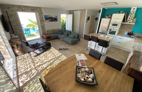 Candillargues Casa | Corner villa + 8m swimming pool + 5s jacuzzi + 15m from the beach & town center