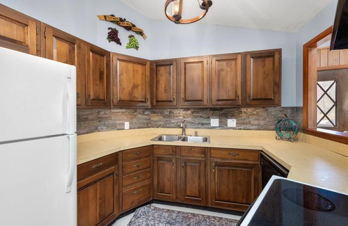 Canton Cabina | Cornerstone Cabin at Springdale