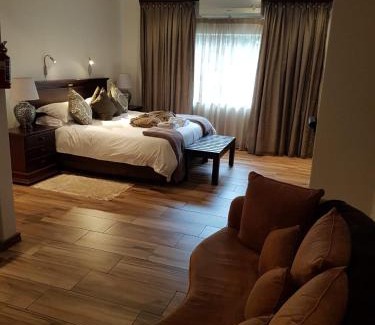 Lynnwood Ridge Casa | Cornerstone Guest Lodge