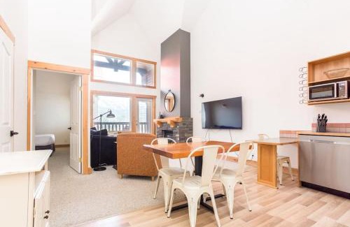 East Kootenay Apartamento | Cornerstone Lodge by StayIn