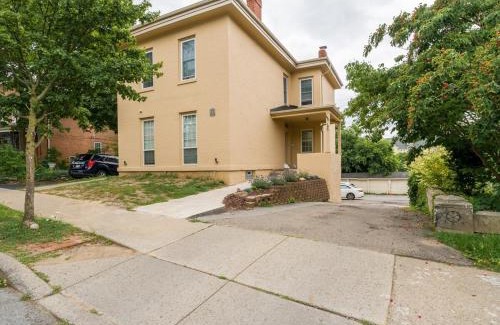 Corn Hill Apartamento | Cornhill 2bdrm-highfallequippedkitchenwi-fi