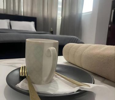 Abu Dhabi City Center Hostal | Corniche Street - Extremely Unique Room