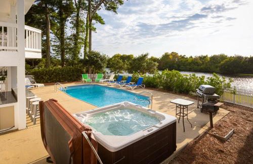 Corolla Light Casa | Corolla Light Soundfront with Pool Hot tub & more