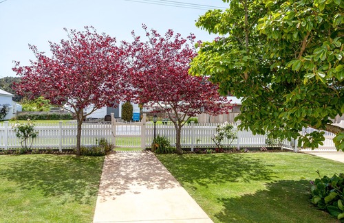 Coromandel Casa | Coromandels Three Chimney Villa - Walk to Town/Private Fenced Yard/Very Spacious