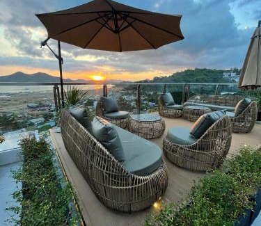 Coron Town Proper Hotel | Coron 180 Hotel