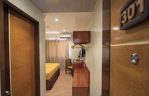 Coron Hotel | Coron Soleil Express Hotel